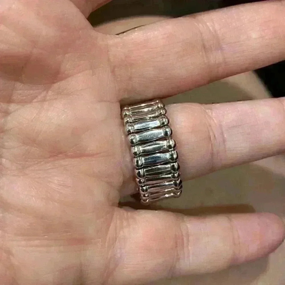 Silver stretch ring - Picture 2 of 2